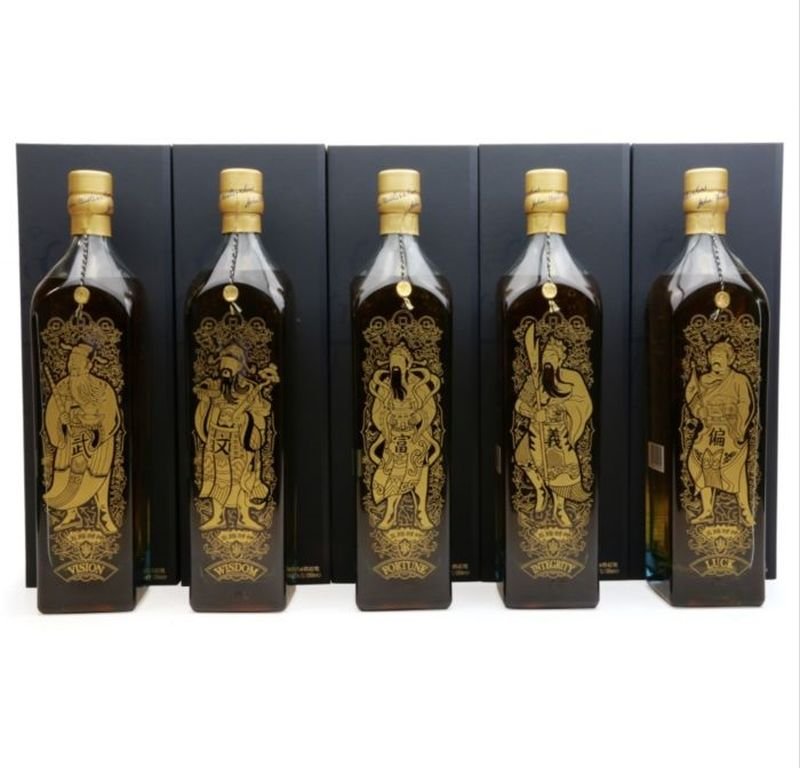 Johnnie Walker Blue Label Five Gods of Wealth 5×1l 40% GB L.E.