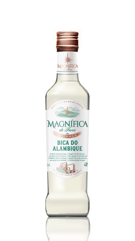 Magnífica Cachaca Bica do Alambique 0