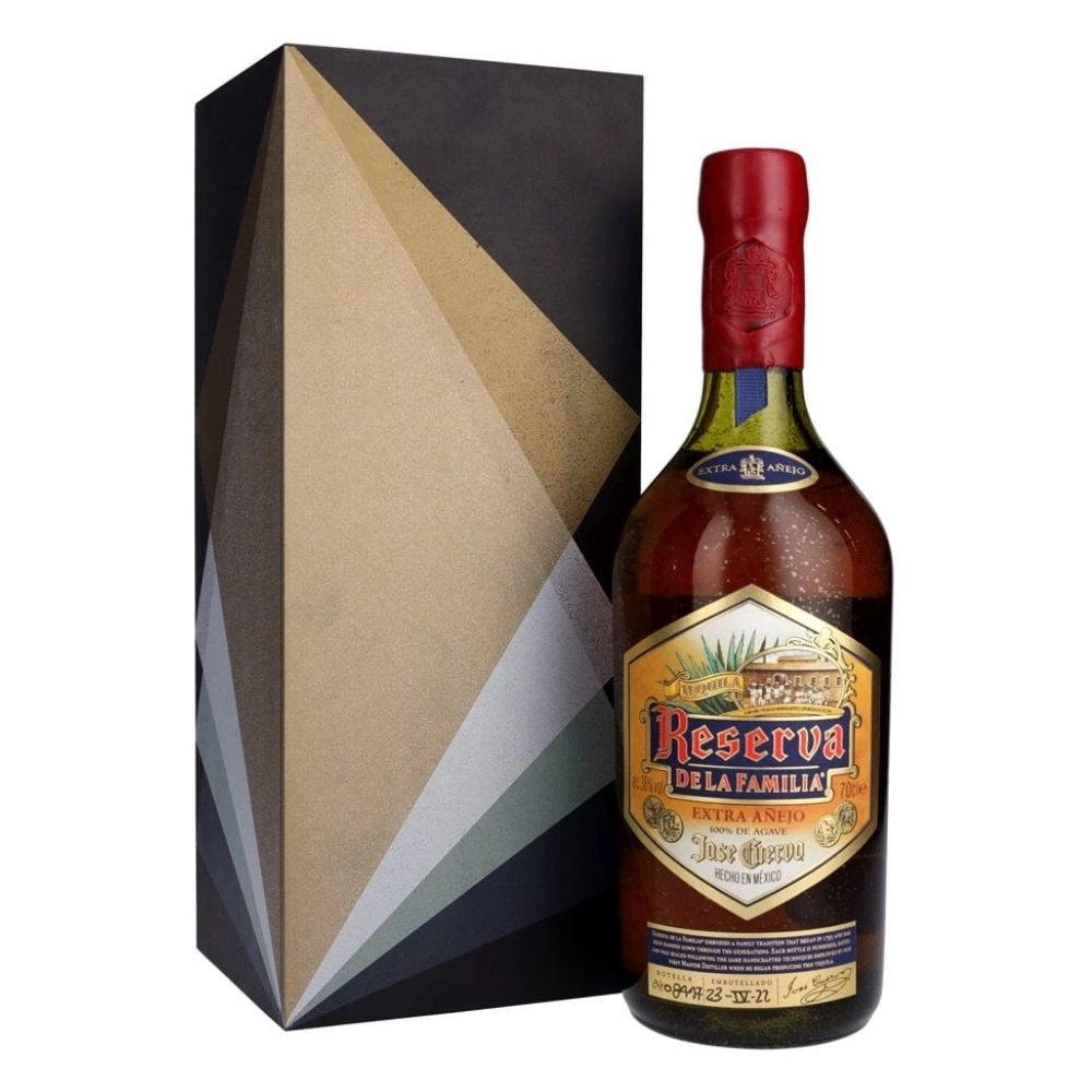 Jose Cuervo Reserva De La Familia Extra Aňejo 0